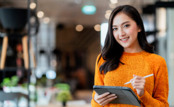 Panduan Lengkap, 7 ide Bisnis yang menggiurkan Sesuai dengan Tren Pasar Tahun 2025 Ilustrasi Bisnis | Source: Freepik