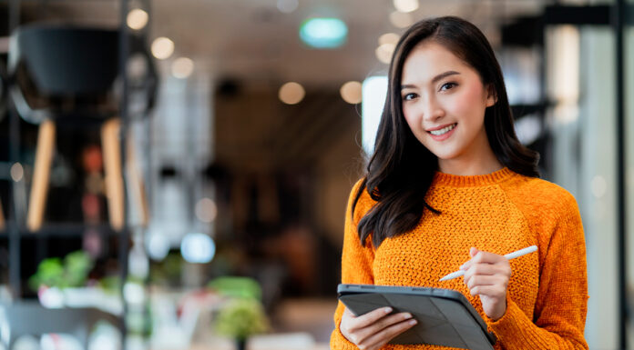 Panduan Lengkap, 7 ide Bisnis yang menggiurkan Sesuai dengan Tren Pasar Tahun 2025 Ilustrasi Bisnis | Source: Freepik